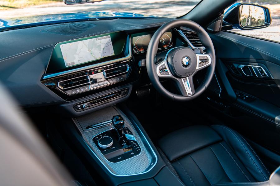 Торпедо BMW Z4 sDrive20i M Sport (G29) 2019 года  (UK) (фото 25 из 40)